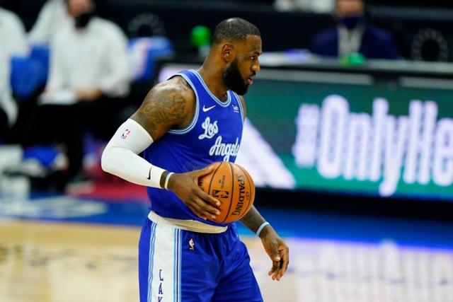 意甲-萨沃纳破门图拉姆造乌龙 尤文2-0乌迪内斯