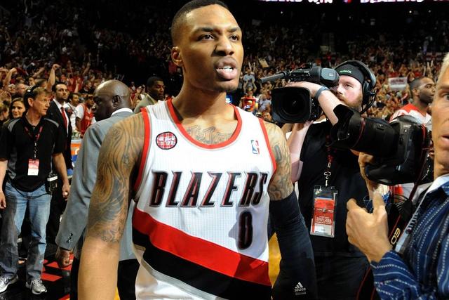 李凯尔首秀11分6篮板 中国男篮不敌意大利男篮